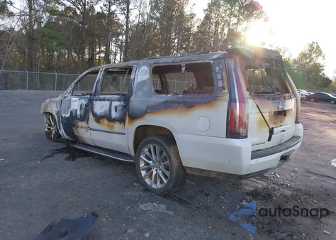 2018 Cadillac Escalade Esv Luxury z USA, uszkodzony, nr VIN 1GYS3HKJ5JR223307